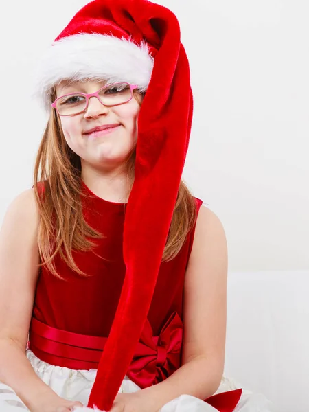 Santa şapka şenlikli kıyafeti Noel kız — Stok fotoğraf