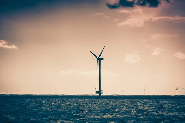 Wind turbines farm in Baltic Sea, Denmark — Stock Photo, Image