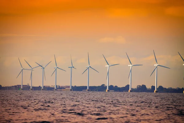 Parque eólico en el Mar Báltico, Dinamarca —  Fotos de Stock