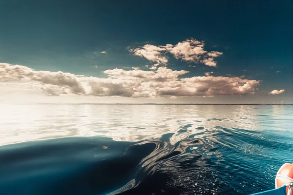 Seascape moře obzor a obloha. — Stock fotografie