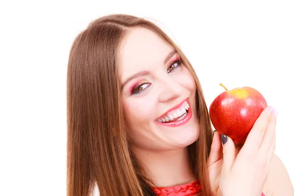 Vrouw charmante meisje kleurrijke make-up houdt apple fruit — Stockfoto