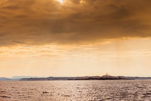 Agua e islas alrededor de Bergen — Foto de Stock