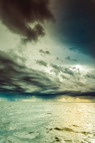 Horizonte do mar de paisagem marinha e céu . — Fotografia de Stock