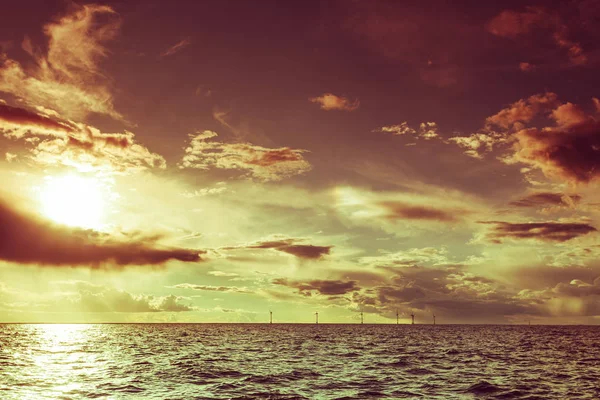 海洋の海に沈む夕日 — ストック写真