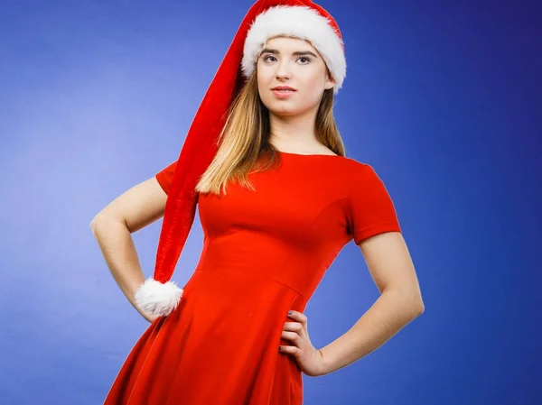 Žena nosí Santa Claus pomocné kostým — Stock fotografie