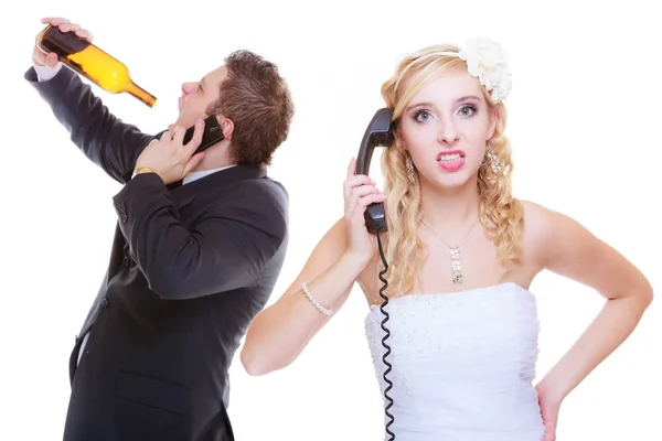 Drunk alcoholic groom, bride calling for help — Stock Photo, Image