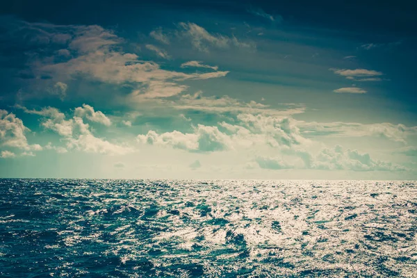 海は水平線と空. — ストック写真