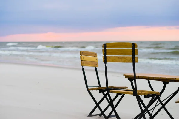 Lugar de relaxamento na praia de areia — Fotografia de Stock