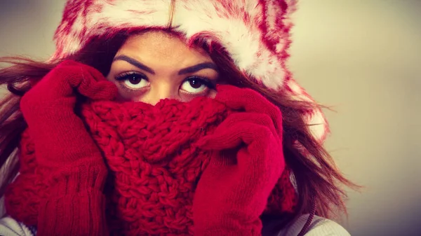 Mulatto woman wearing warm winter clothing, closeup — Stock Photo, Image