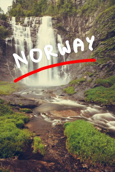 Skjervsfossen waterval - Noorwegen — Stockfoto