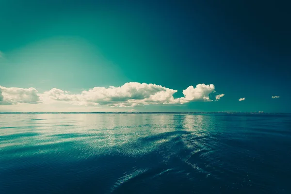 Meereslandschaft Meer Horizont und Himmel. — Stockfoto