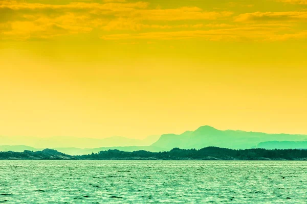 Agua e islas alrededor de Bergen —  Fotos de Stock