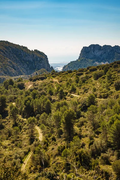 Montagne paesaggio e vista sulla costa, Spagna — Foto Stock