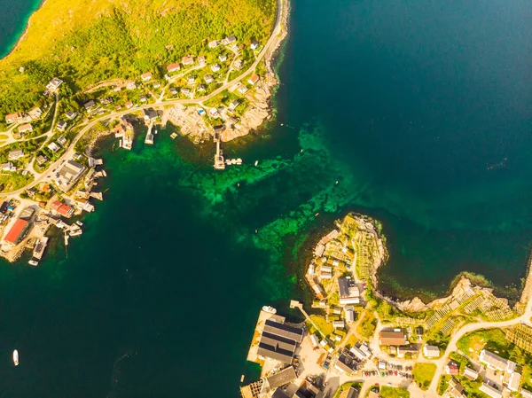 Vista dall'alto, costa del mare villaggio Reine, Norvegia — Foto Stock