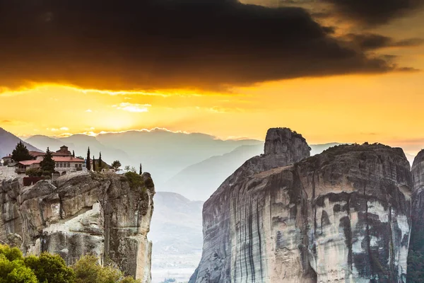 Mosteiro da Santíssima Trindade i em Meteora, Grécia — Fotografia de Stock