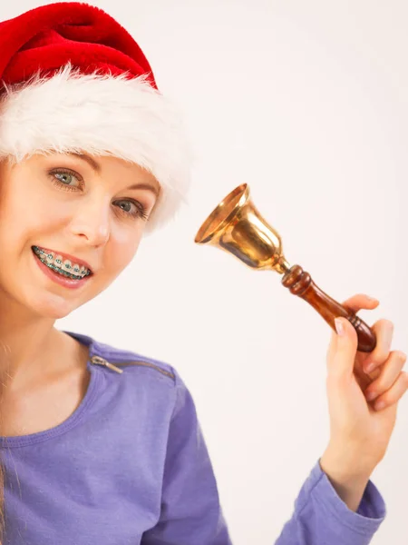 Heureuse Jeune Adolescente Positive Portant Chapeau Noël Père Noël Tenant — Photo