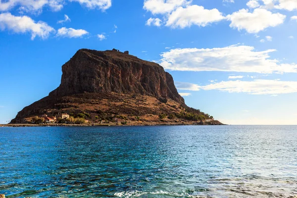 Vista de la isla de Monemvasia en Grecia — Foto de Stock