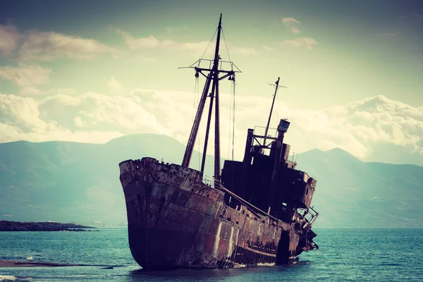 Le célèbre naufrage près de Gythio Grèce — Photo