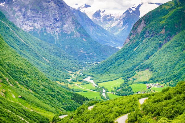 Vista sulle montagne da Gamle Strynefjellsvegen Norvegia — Foto Stock