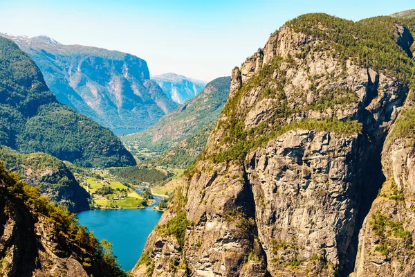 Lago Vassbygdevatnet na Noruega — Fotografia de Stock