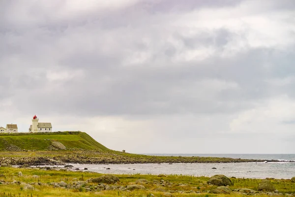 Norveç'te Obrestad deniz feneri. — Stok fotoğraf