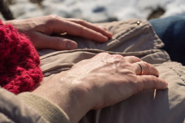 Detailed closeup of senior woman hands on winter — Stock Photo, Image