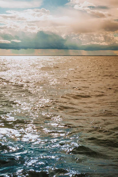 Красивый Морской Вечер Балтийского Моря Закат Горизонт Облачное Небо Спокойная — стоковое фото
