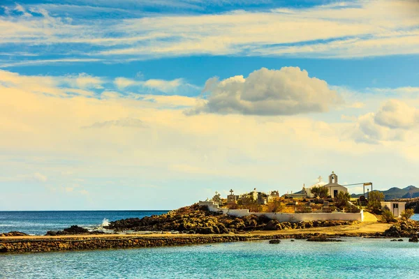 Agios Fokas Vicino Monemvasia Piccolo Cimitero Sulla Riva Del Mare — Foto Stock