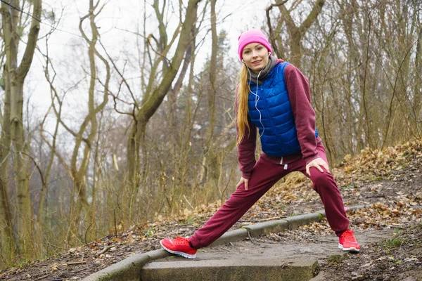 Ejercicios Deportivos Aire Libre Ideas Atuendo Deportivo Mujer Que Usa — Foto de Stock