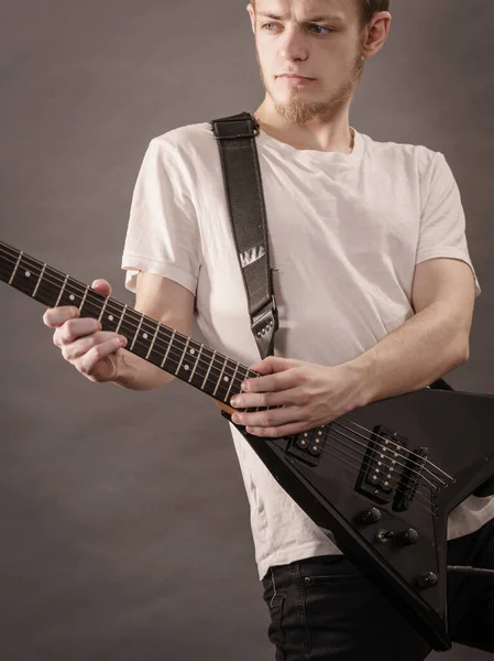 Hombre Tocando Guitarra Eléctrica Durante Concierto Instrumento Musical Adolescente Chico — Foto de Stock