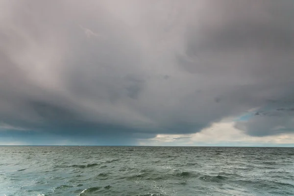 Stürmische Meereslandschaft Horizont Und Himmel Natürliche Zusammensetzung Der Natur Landschaft — Stockfoto