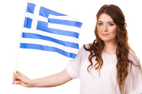 브루넷은 그리스를 상징하는 그리스 국기를 흔들며 머리를 곱슬곱슬 여성이었다 — 스톡 사진