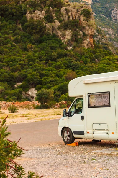 Vacaciones Turísticas Viajes Camioneta Sobre Naturaleza Verano Grecia — Foto de Stock