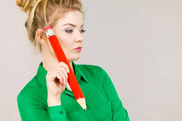 Pensamiento Confuso Persona Busca Una Solución Pensativa Estudiante Reflexiva Mujer — Foto de Stock