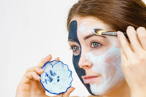 Woman Clay Carbo Black Mask Half Face Applying White Mud — Stock Photo, Image