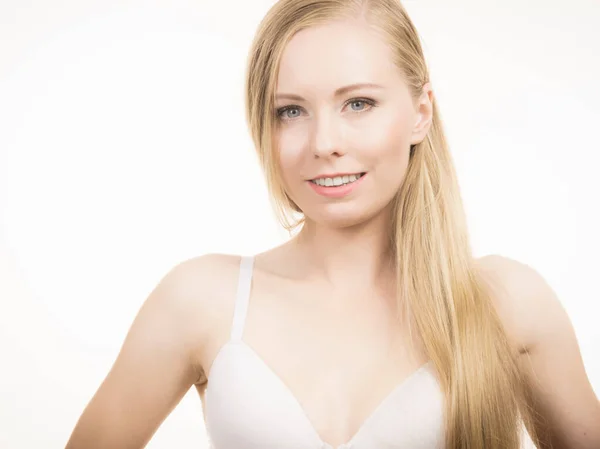 Jonge Lange Haar Blonde Vrouw Kleine Borsten Dragen Beha Wit — Stockfoto