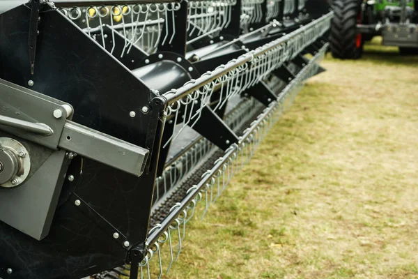 農業機械 収穫機 農業機械 詳細表示を組み合わせる — ストック写真