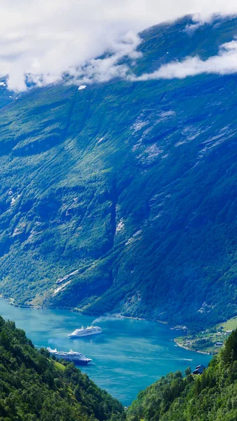 Fjord Geirangerfjord Ferry Boat View Ornesvingen Viewing Point Norway Travel — Stock Photo, Image