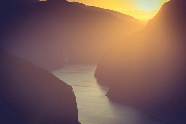 Aurlandsfjord Fiordo Paisaje Atardecer Noruega Escandinavia Ruta Turística Nacional Aurlandsfjellet —  Fotos de Stock