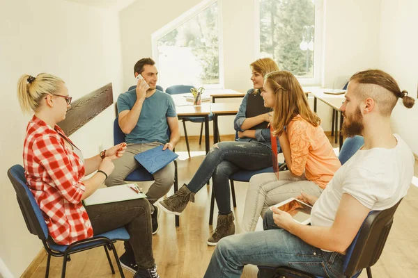 Equipo Colaboración Reunión Concepto Puesta Marcha Diversidad Masculina Femenina Jóvenes —  Fotos de Stock