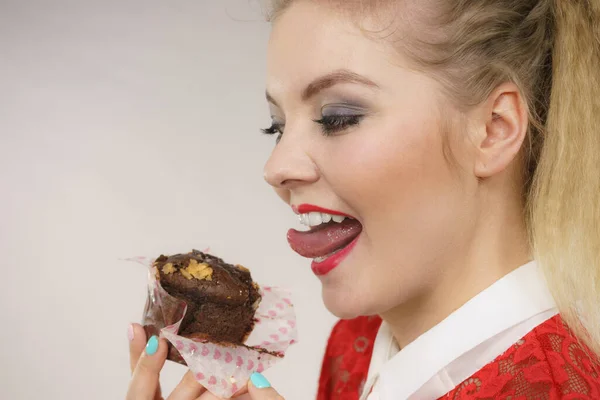 Sweet Food Sugar Make Happy Attractive Blonde Woman Holds Yummy — Stock Photo, Image