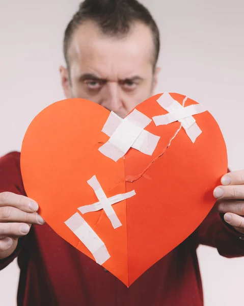 Schlechte Beziehungen Trennung Emotionen Lustiger Erwachsener Mann Mit Gebrochenem Herzen — Stockfoto