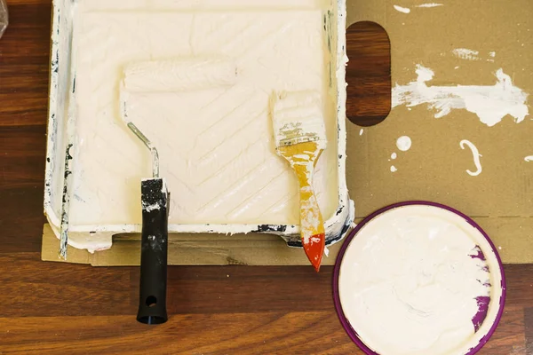 Home Renovation Walls Color Change Diy Concept White Paint Essentials — Stock Photo, Image