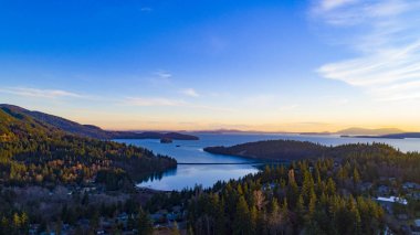 San Juan Adaları bakan havadan görünümü Teddy Ayı Cove Fairhaven Bellingham Bay Washington yukarıda