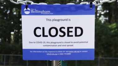 Bellingham Washington ABD 29 Mart 2020 Tenis Sahası 'nda Coronavirus Covid-19 Sosyal Mesafe Kirliliği nedeniyle Oyun Alanı Kapalı