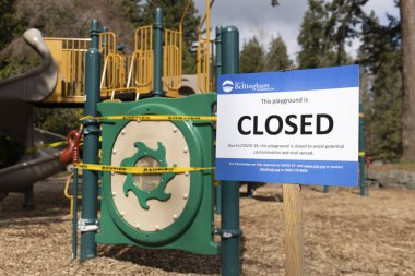 Bellingham, Washington ABD - 29 Mart 2020: Coronavirus Covid-19 Salgın Virüsü ve Viral Transmisyon Riski nedeniyle Çocuklar Bahçesi Kapandı