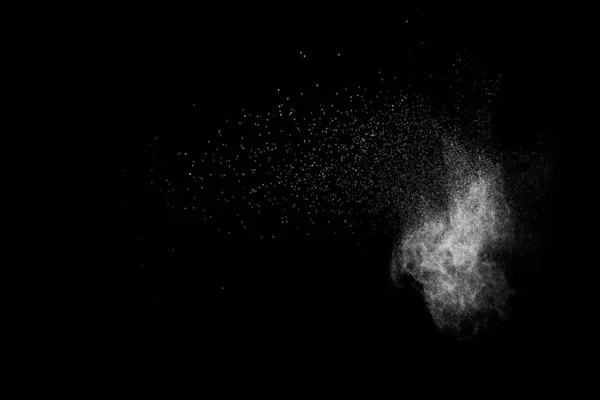Άσπρο Σύννεφο Έκρηξης Σκόνης Ενάντια Στο Μαύρο Φόντο Λευκά Σωματίδια — Φωτογραφία Αρχείου