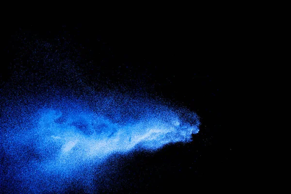 Blu Particelle Polvere Colore Nube Esplosione Sfondo Nero — Foto Stock