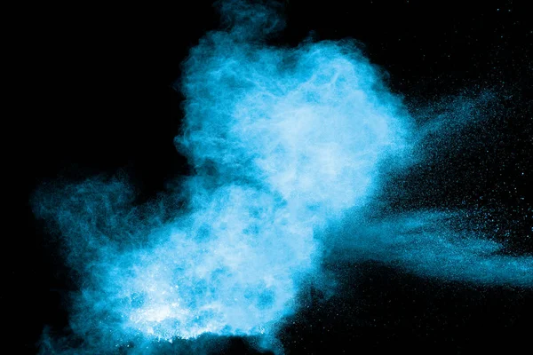 Explosion Poussière Bleue Sur Fond Noir Geler Mouvement Poudre Couleur — Photo