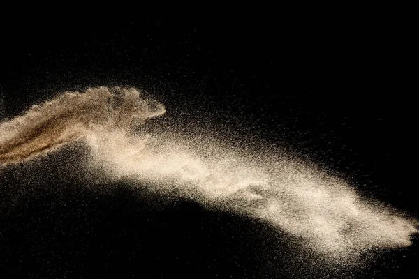 Ξηρός Ποταμός Έκρηξη Άμμου Απομονωμένη Μαύρο Φόντο Αφηρημένο Σύννεφο Άμμου — Φωτογραφία Αρχείου